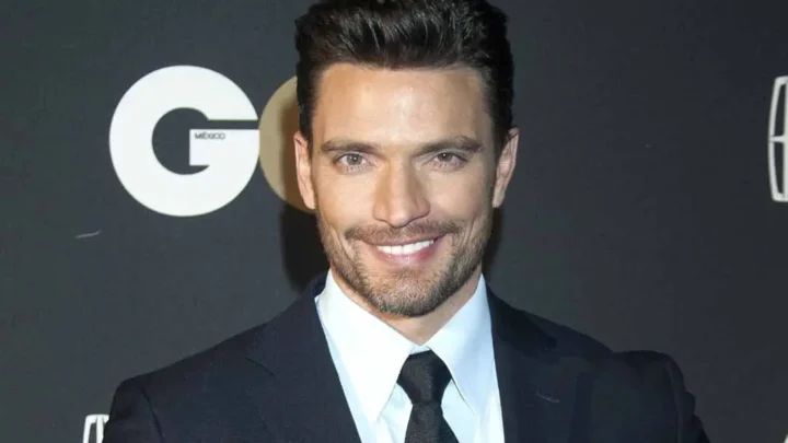 Julián Gil Biography: Wife, Age, Net Worth, Height, Kids, Career, Telenovelas, Ex-Partners