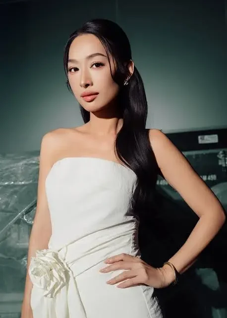 Quỳnh Thy Biography: Age, Husband, Net Worth, Height, Songs, Career, High on Your Love