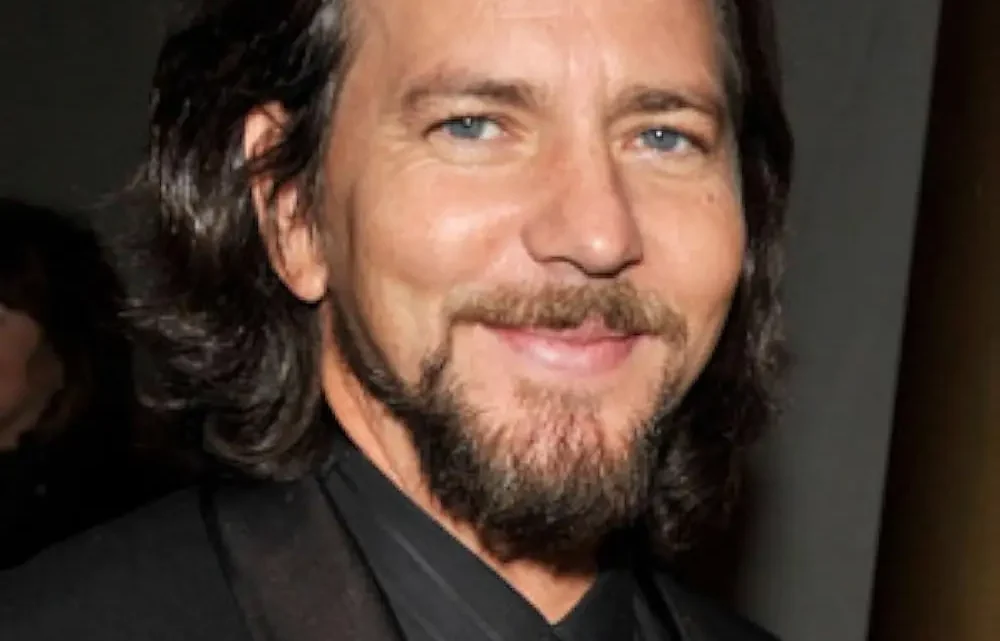 Eddie Vedder Biography: Children, Net Worth, Wife, Height, Age, Parents, Siblings, Songs & Albums, Awards