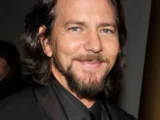 Eddie Vedder Biography: Children, Net Worth, Wife, Height, Age, Parents, Siblings, Songs & Albums, Awards