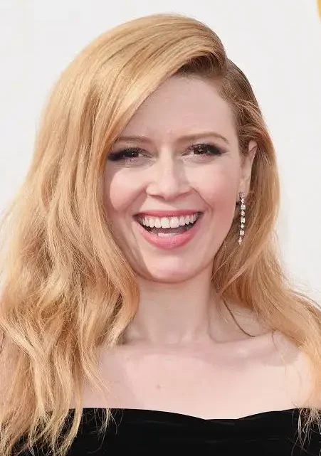Natasha Lyonne Biography: Age, Boyfriend, Net Worth, Movies & TV Shows, Height, Parents