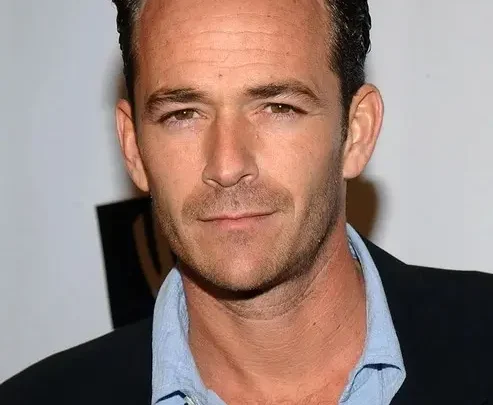 Luke Perry Biography: Age, Wife, Children, Net Worth, Movies & TV Shows, Death