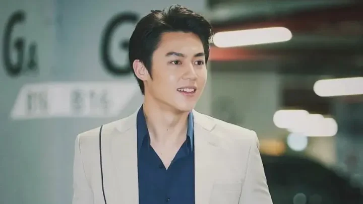 Prin Suparat Biography: Movies, TV Shows, Age, Net Worth, Wife, Height, Lakorns, Parents, Siblings