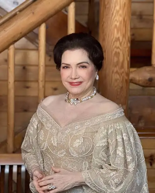 Helen Gamboa Biography: Age, Husband, Children, Net Worth, Movies & TV Shows, Songs