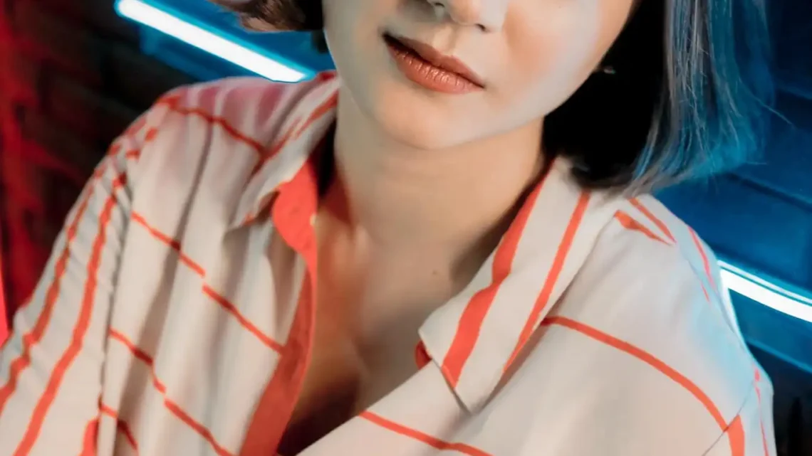 Crisha Uy Biography: Age, Boyfriend, Net Worth, YouTube, Height, Siblings, Wikipedia