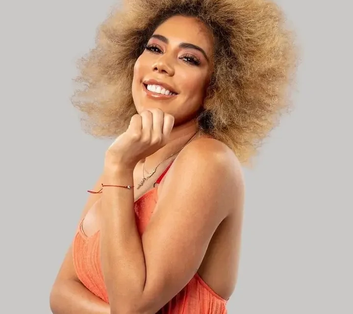 Anahí Izali Biography: Movies, Husband, Religion, Height, Tv Shows, Awards, Ethnicity