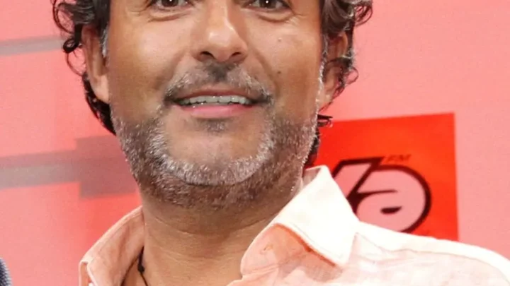 Raúl Araiza Biography: Age, Religion, Brother, Movies, Parents, Ethnicity, Wife, Awards, Net Worth