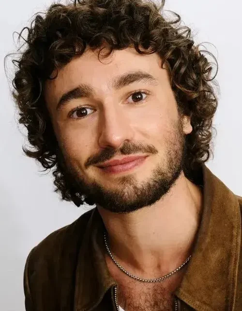 Gabriel LaBelle Biography: Parents, Age, Net Worth, Height, Brother, Movies, Career, Girlfriend