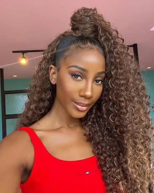 Camilla de Lucas Biography: Husband, Net Worth, Age, Brother, Career, Big Brother Brasil