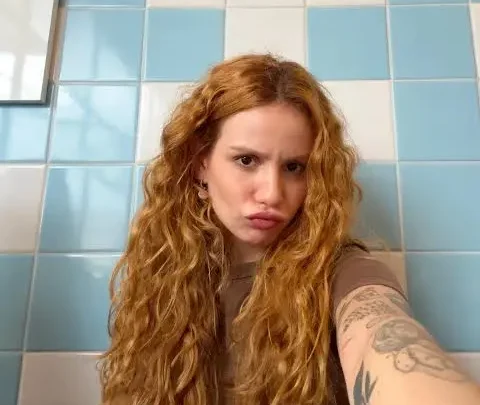 Carol Biazin Biography: Age, Songs, Albums, Net Worth, Career, Siblings, Instagram, Boyfriend