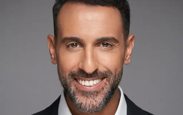 David Aharon Biography: Songs, Age, Award, Wife, Net Worth, Religion, Height, Ethnicity, Children