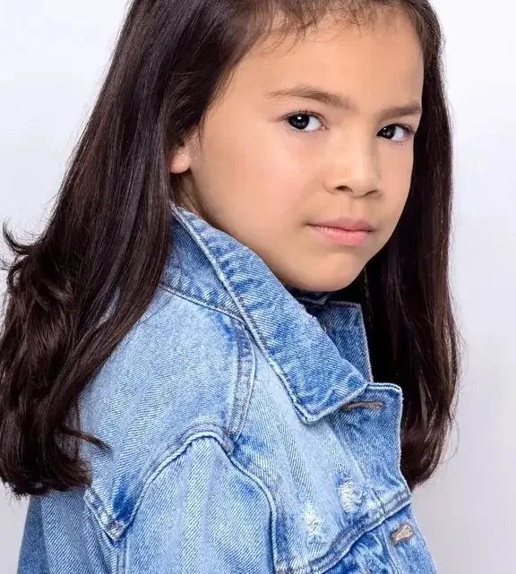 Everly Carganilla Biography: Age, Parents, Brother, Net Worth, Movies, Height, Boyfriend