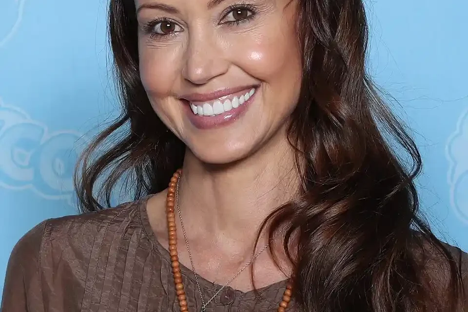 Shannon Elizabeth Biography: Age, Partner, Net Worth, Height, Parents, Movies, Career