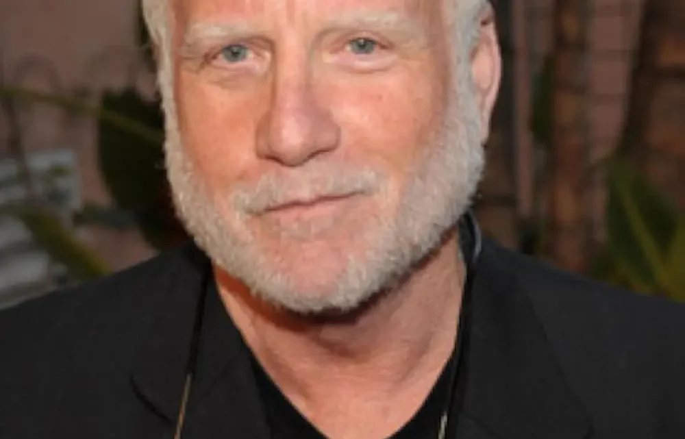 Richard Dreyfuss Biography: Age, Wife, Children, Net Worth, Height, Parents, Siblings, Movies, Oscar