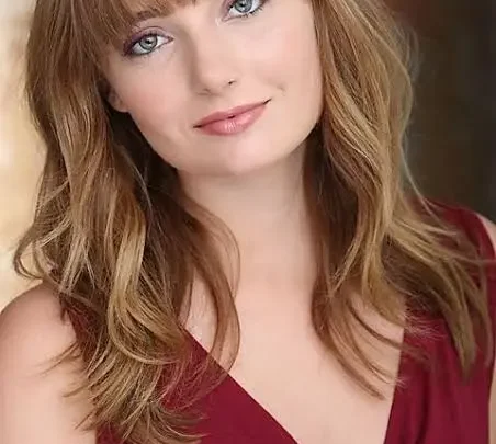 Christina Robinson Biography: Age, Net Worth, Height, Parents, Twin Sister, Career, Dexter