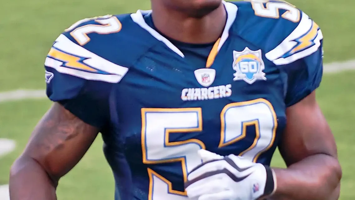 Larry English Biography: Height, Salary, Age, Wife, Net Worth, Children, Career, Ethnicity, Parents