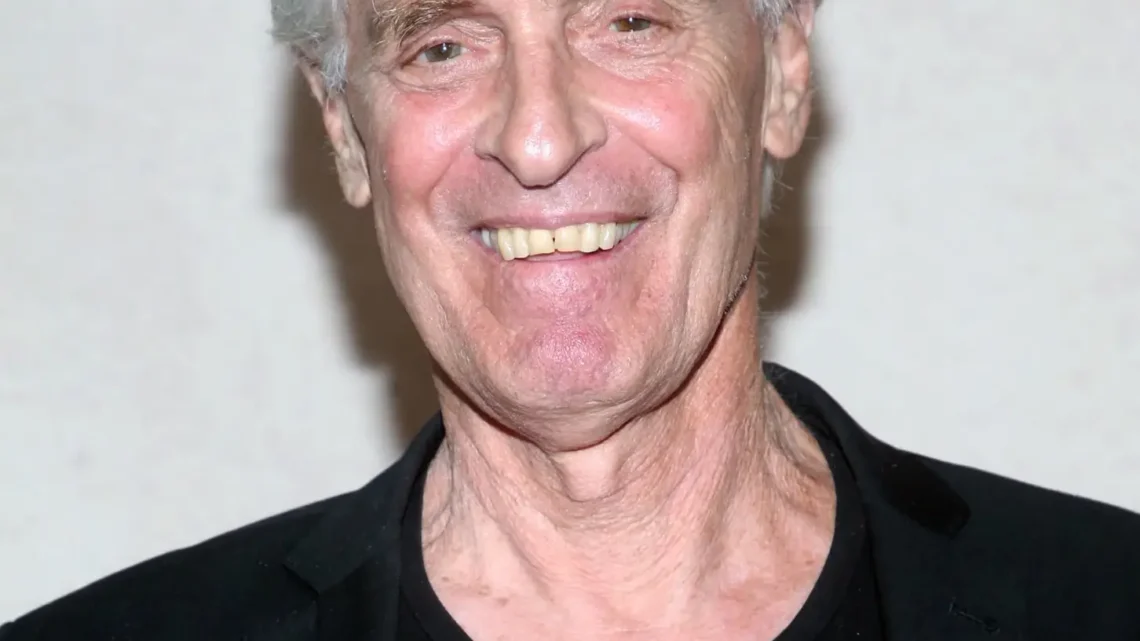 Keith Carradine Biography: Age, Wife, Children, Net Worth, Height, Parents, Siblings, Career