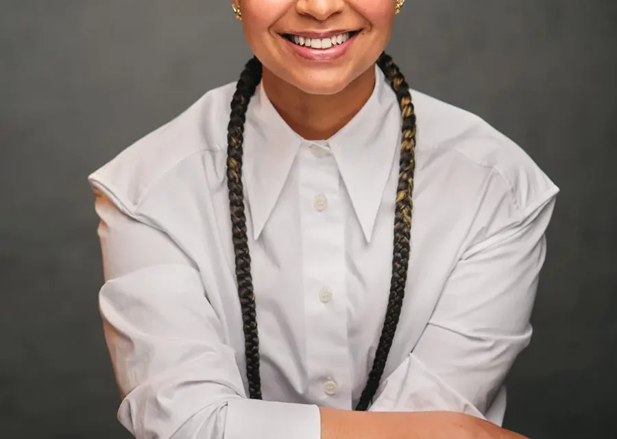 Cláudia Semedo Biography: Books, Net Worth, Age, Husband, Movies, Awards, Religion