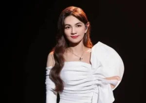 Ella Chen