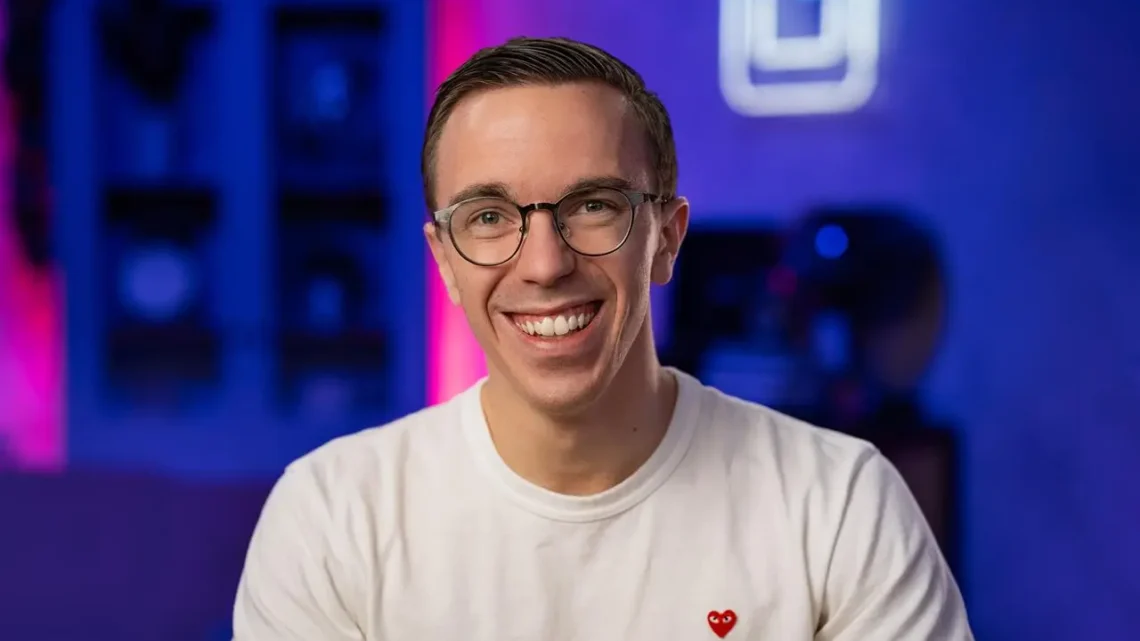 Austin Evans Biography: Age, Wife, Net Worth, Height, Parents, Career, YouTube