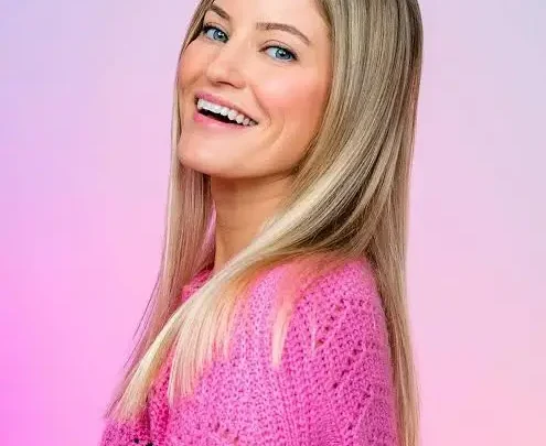 iJustine Biography: Age, Net Worth, Height, Parents, Sisters, Career, YouTube, Book, Husband