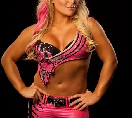 Natalya Neidhart Biography: Parents, Age, Spouse, Instagram, Height, Net Worth, WWE, Nationality, Siblings