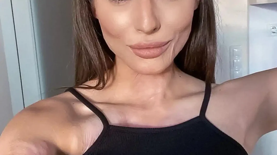 Týnuš Třešničková Biography: Age, Boyfriend, Net Worth, Height, Real Name, Accident, Career, YouTube