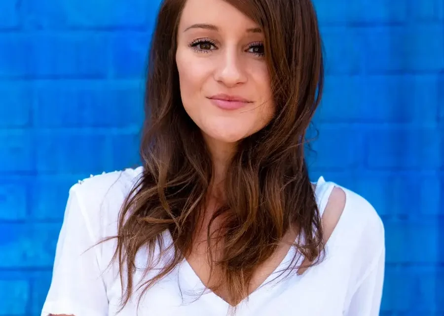 Jenna Ezarik Biography: Age, Partner, Net Worth, YouTube, Podcast, Sisters, Instagram