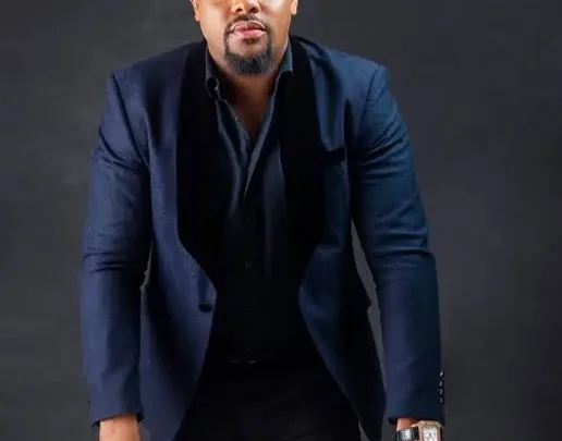 Melvin Oduah Biography: Awards, Religion, Height, Ethnicity, Girlfriend, Age