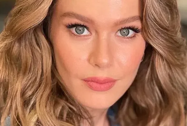 Burcu Biricik Biography: Husband, Awards, Movies & TV Shows, Net Worth, Age, Parents, Siblings