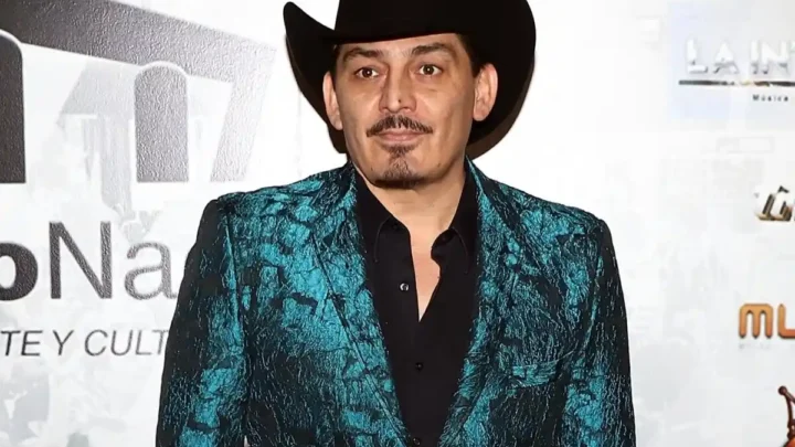 José Manuel Figueroa Biography: Age, Children, Height, Net Worth, Father, Songs, Career, Siblings, Wife