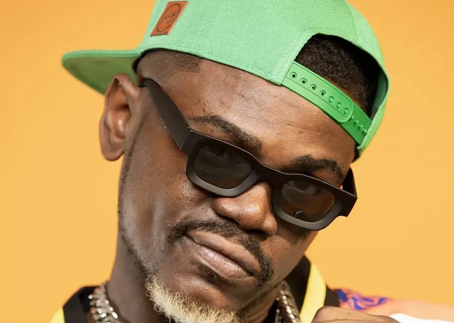 Ariel Sheney Biography: Debut Song, Age, Awards, YouTube, Net Worth, Wife, Siblings, Religion