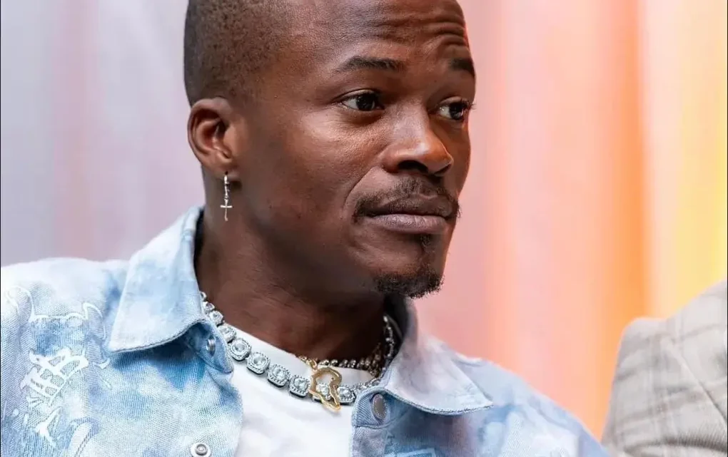 Debordo Leekunfa  Biography: Songs, Awards, Religion, Net Worth, Daughter, Lifestyle, YouTube