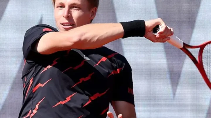 Ilya Ivashka Biography: Net Worth, Titles, Awards, Religion, Height, Ethnicity, Tournaments, Wife