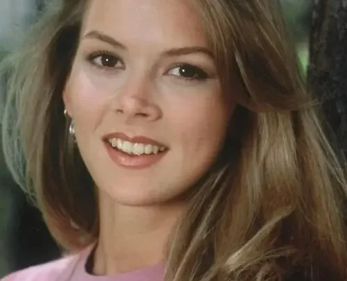 Julie Condra Biography: Husband, Age, Children, Net Worth, Height, Parents, Movies & TV Shows