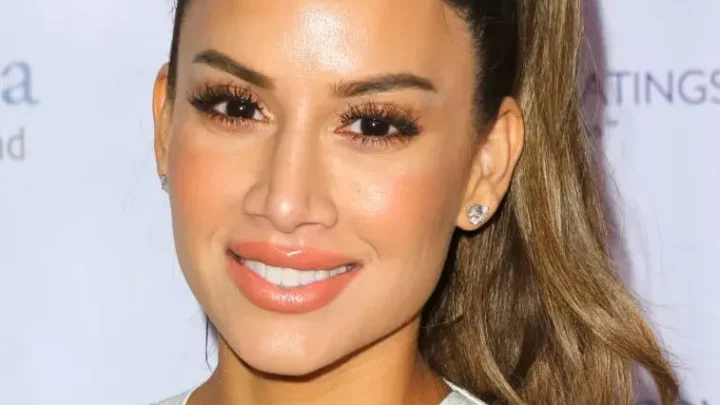 Asifa Mirza Biography: Age, Net Worth, Husband, Height, Shahs of Sunset, Career, Parents