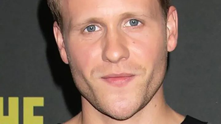 Josh Dylan Biography: Wife, Age, Net Worth, Height, Parents, Movies & TV Shows, Career