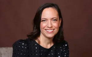 Lauren Schmidt Hissrich Hissrich