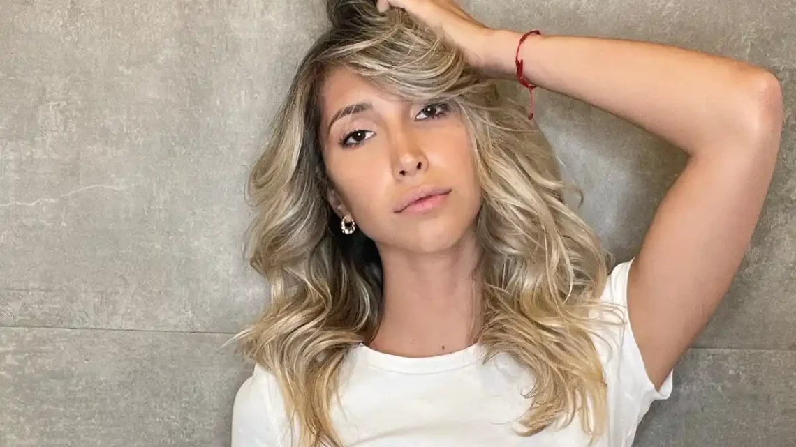 Ana Paula Buljubasich Biography: Age, Boyfriend, Net Worth, Parents, TV Shows, Songs, Career