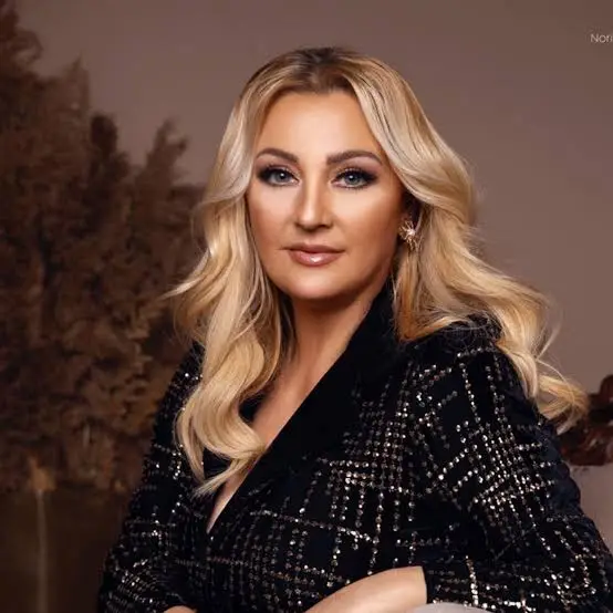 Remzie Osmani Biography: Songs, Brother, Age, Height, Instagram, Awards, Ethnicity, Husband, Net Worth