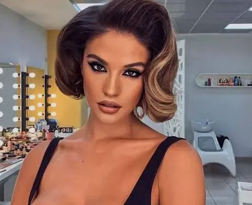 Oriola Marashi Biograph: Boyfriend, Net Worth, Ethnicity, Instagram, Age, Brands, Body Curves, TikTok