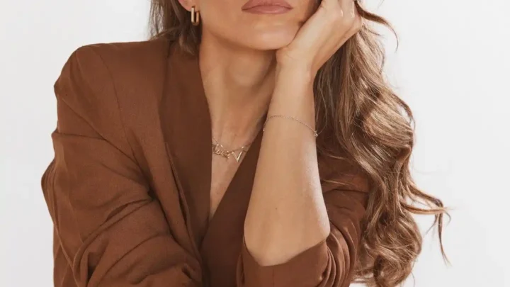 Nina Seničar Biography: Books, Husband, Movies, Awards, Children, Net Worth, Age