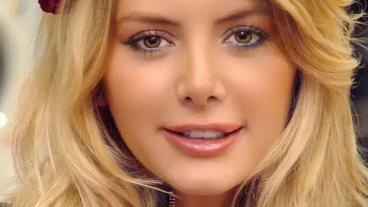 Aysun Kayacı Biography: Movies, Awards, Religion, Husband, Age, Ethnicity, Net Worth