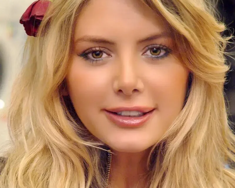 Aysun Kayacı Biography: Movies, Awards, Religion, Husband, Age, Ethnicity, Net Worth