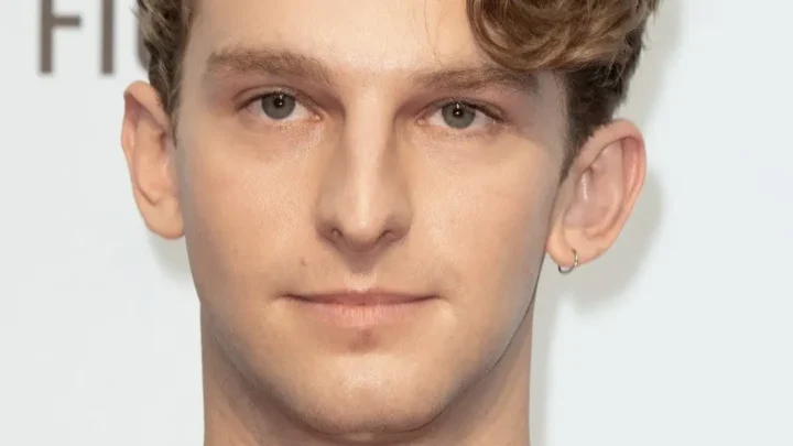 Louis Cunningham Biography: Instagram, Height, Age, Net Worth, Movies & TV Shows, Spouse