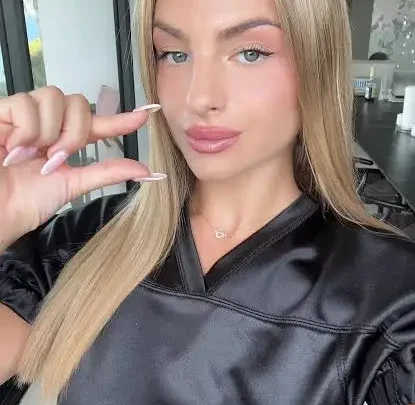 Lena Tamburini Biography: Religion, Height, Boyfriend, Age, Net Worth, Career, Instagram, Parents