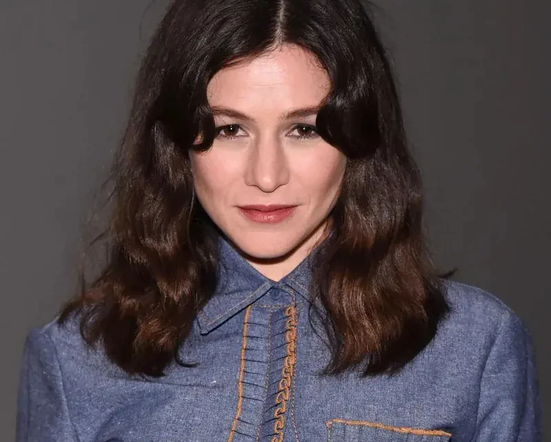 Yael Stone Biography: Age, Husband, Movies, Net Worth, Height, Children, Partner, TV Shows