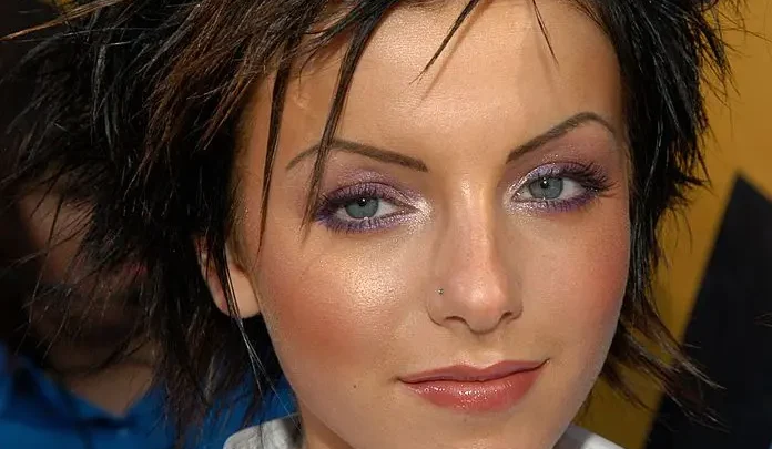 Julia Volkova Biography: Age, Net Worth, Songs, Height, Children, Partners, Career