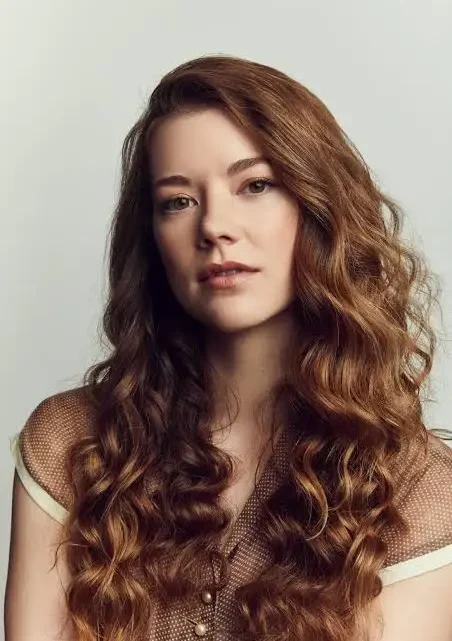 Molly Kunz Biography: Age, Net Worth, Movies, Height, Parents, Sister, TV Shows, Husband