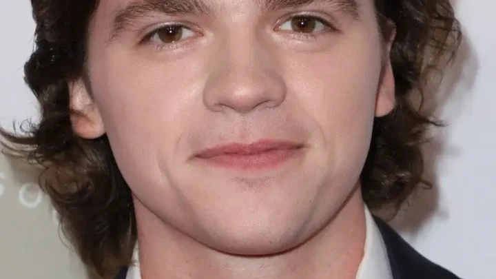 Joel Courtney Biography: Height, Age, Awards, Movies & TV Shows, Net Worth, Spouse, Children